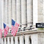 How billionaire investor Leon Cooperman is playing stocks amidst volatility