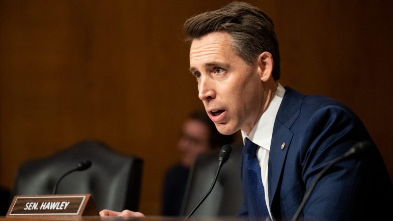 Hawley urges DHS Secretary Noem to declassify all Trump Butler rally assassination attempt documents