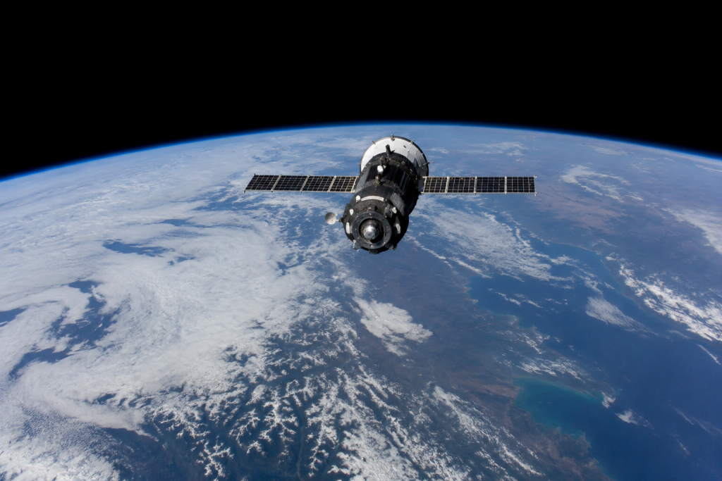 Wedbush makes a strong case for buying the dip in Planet Labs stock