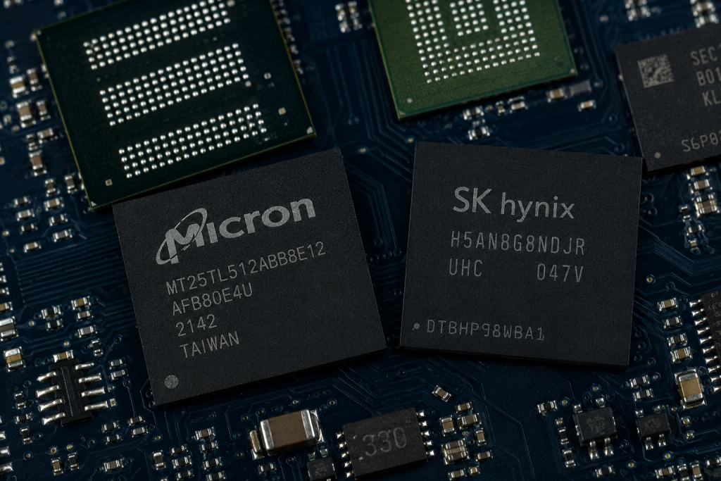 MU, SNDK, MRVL slip ahead of SK Hynix’s Nasdaq debut: what’s causing the jitters?